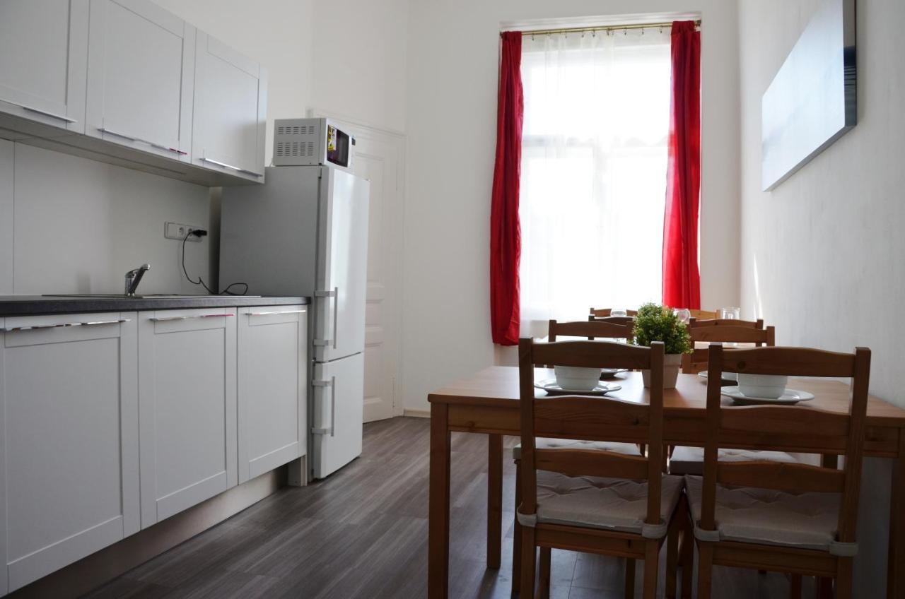 Apartment In The Heart Of Prag Exteriör bild